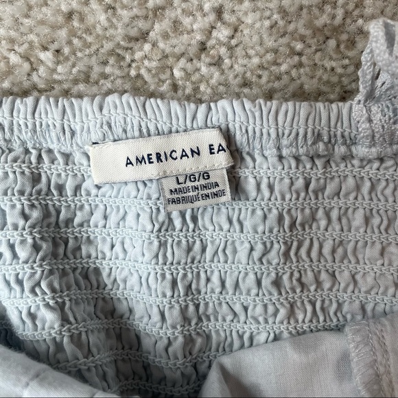 American Eagle Eyelet lace crop top - Picture 3 of 3